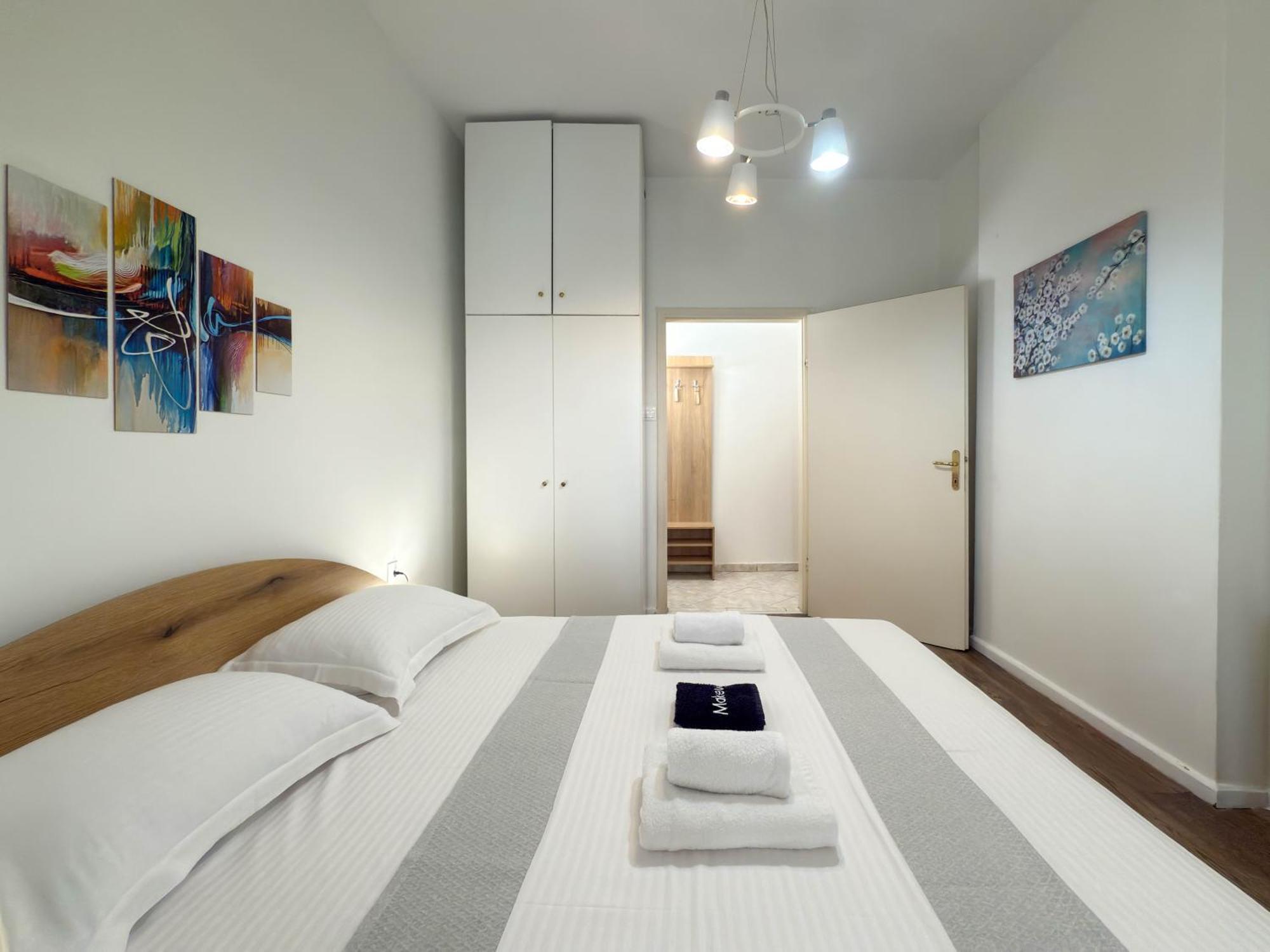 Апартаменты Luxury Downtown Z3